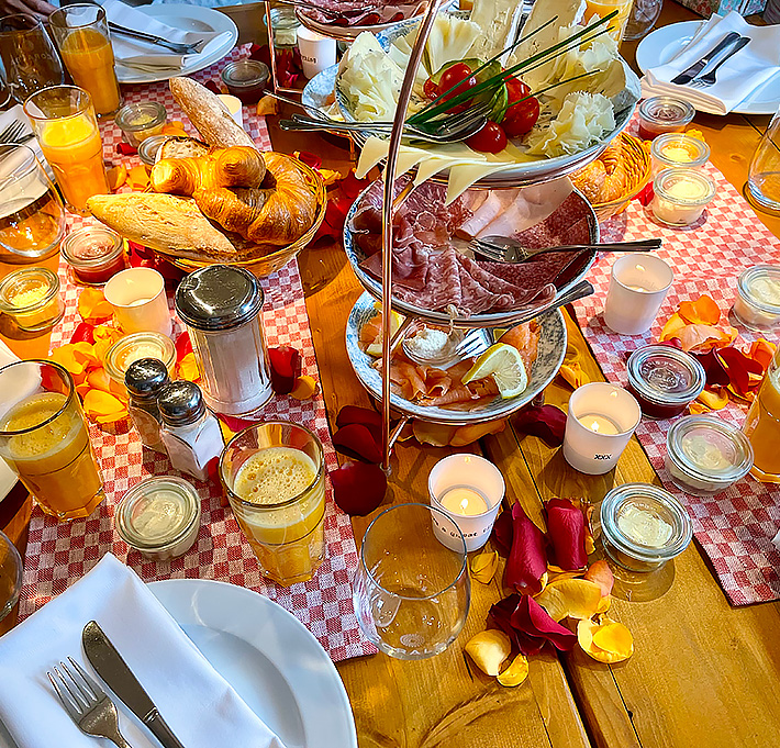 Frühstück im CAFE ELBWEIN